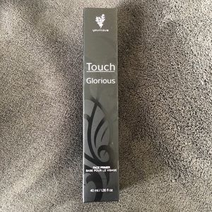 Younique Face Primer